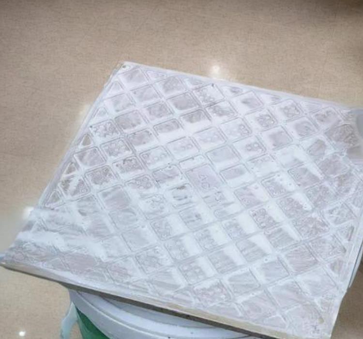 背膠檢測